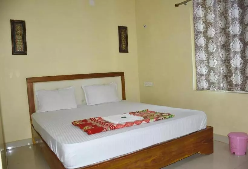 Hotelli Kausalya Inn