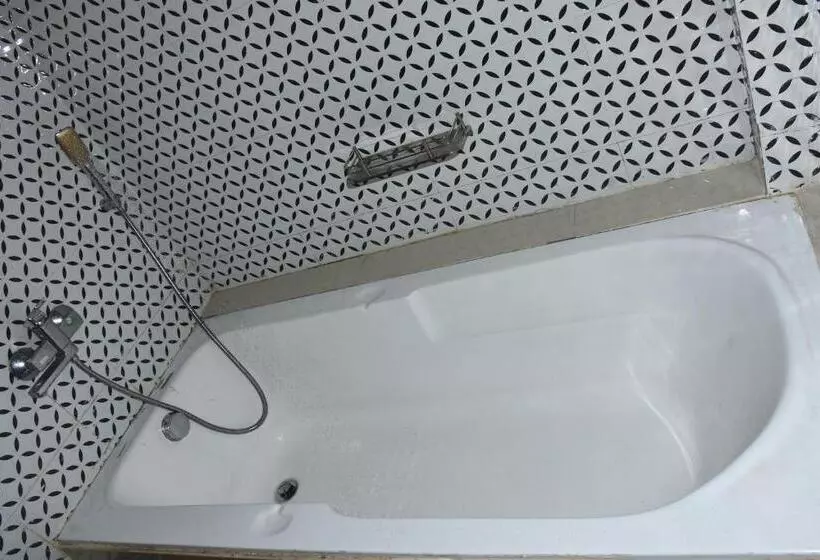 Hotelli Kausalya Inn