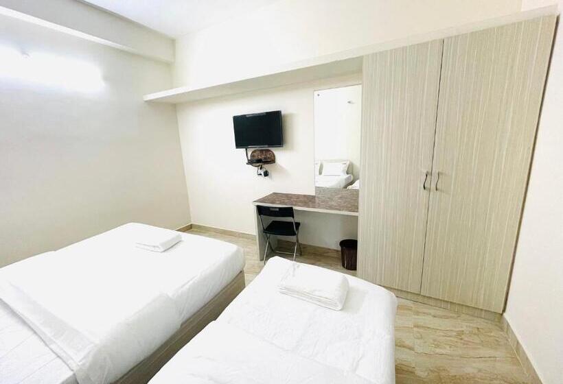 Hotel Pearl Stays, Tirupathi