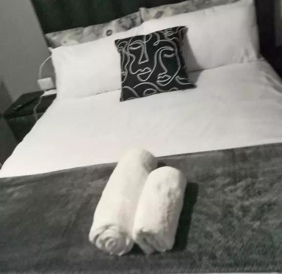 Kwa Benz Bed And Breakfast