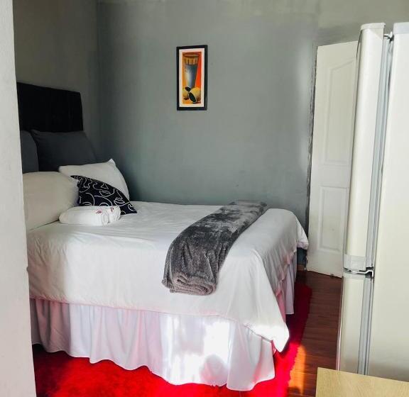 Kwa Benz Bed And Breakfast