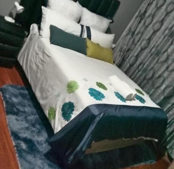 Kwa Benz Bed And Breakfast