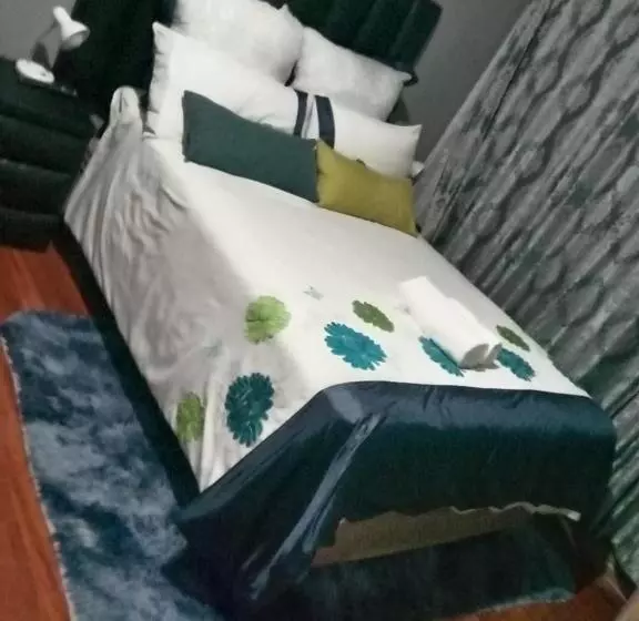 Kwa Benz Bed And Breakfast