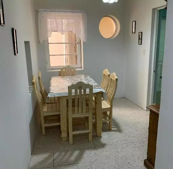 پانسیون Cuartos Privados Excelente Ubicación