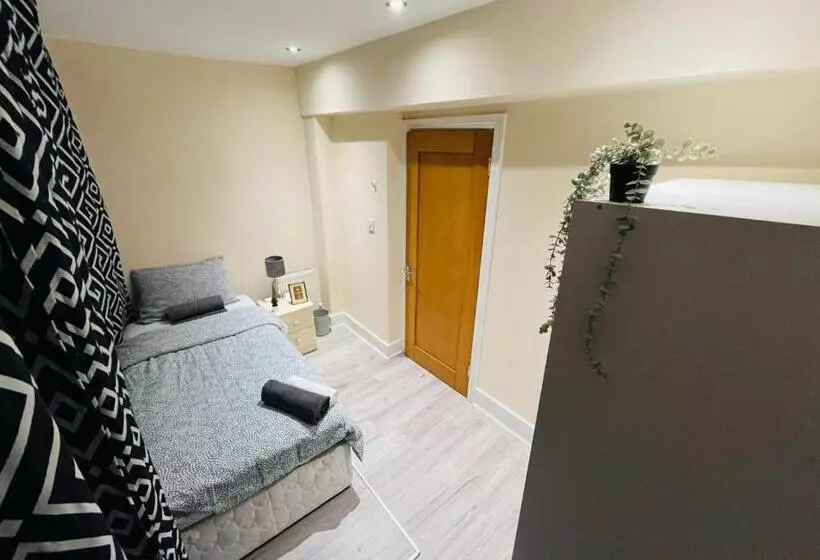 پانسیون Dormitorio Privado