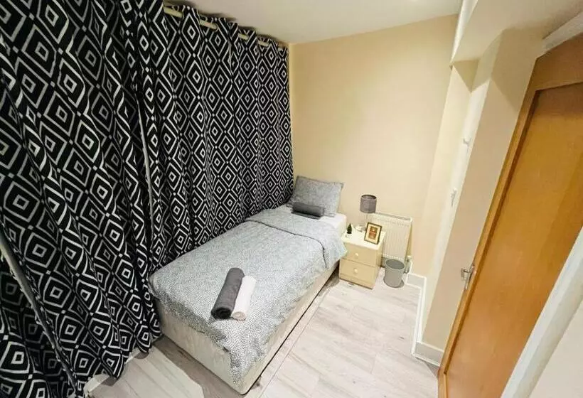 پانسیون Dormitorio Privado