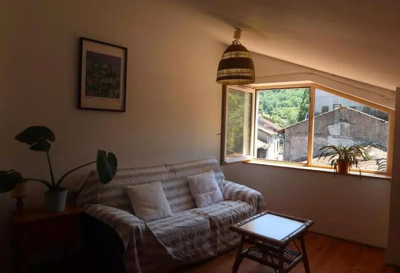 ペンション Lilarize   Gite En Plein Coeur De Village Du Mas D Azil