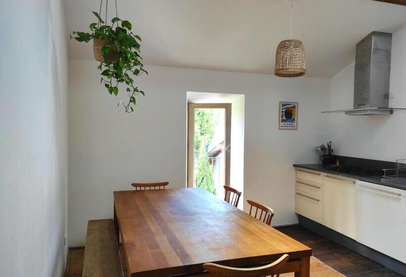 Majatalo Lilarize   Gite En Plein Coeur De Village Du Mas D Azil