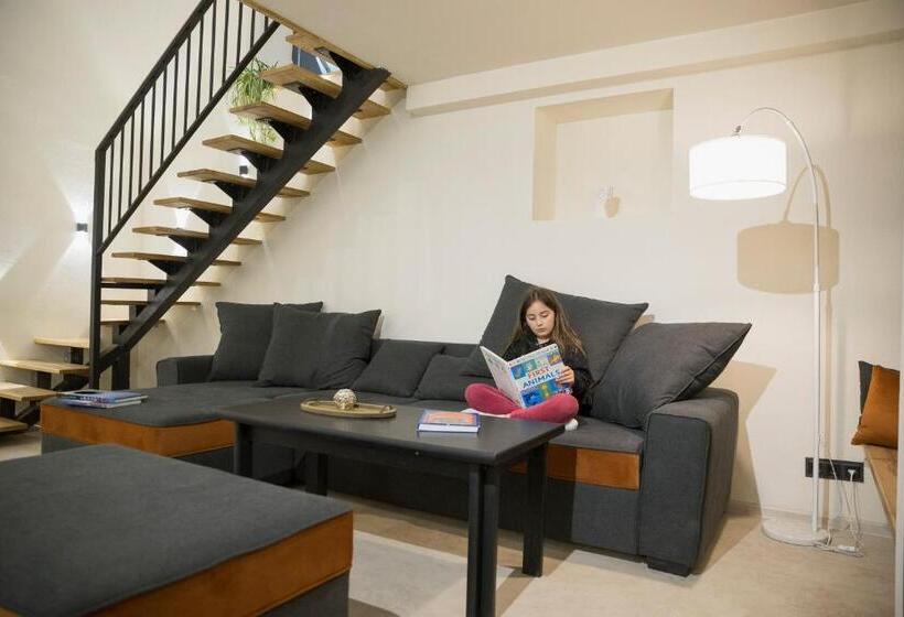 پانسیون The Nest Guesthouse   Vanadzor