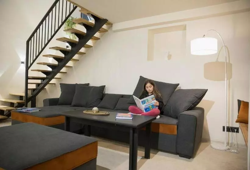 پانسیون The Nest Guesthouse   Vanadzor