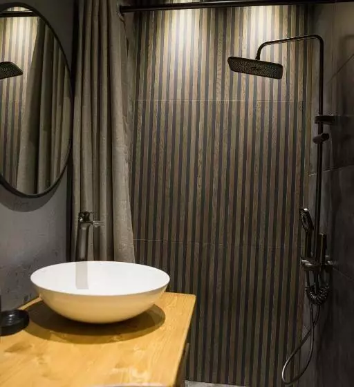 پانسیون The Nest Guesthouse   Vanadzor