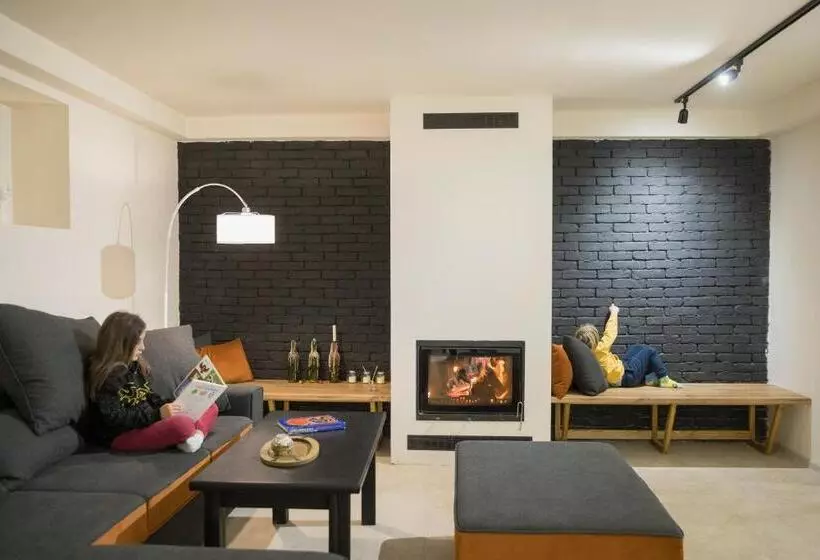 پانسیون The Nest Guesthouse   Vanadzor