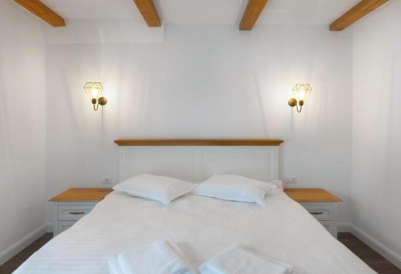 Пансион The North Legend