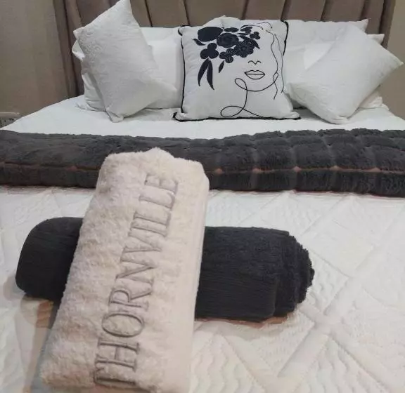 پانسیون Thornville Guest House