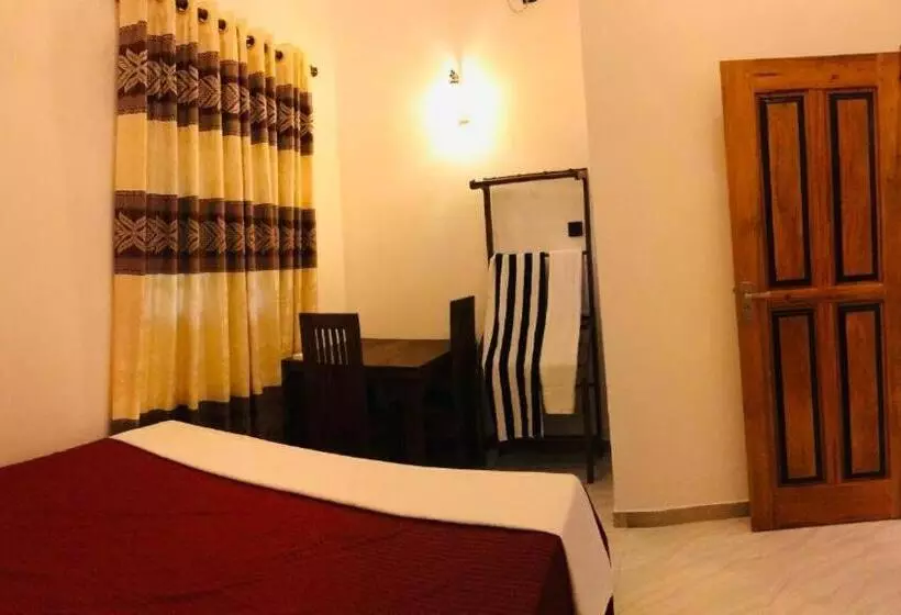 ペンション Vishmitha Villa