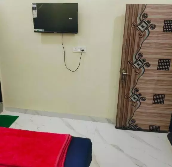 Shree Siddhi Vinayak Hotel & Restaurant