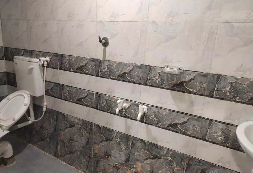 Shree Siddhi Vinayak Hotel & Restaurant