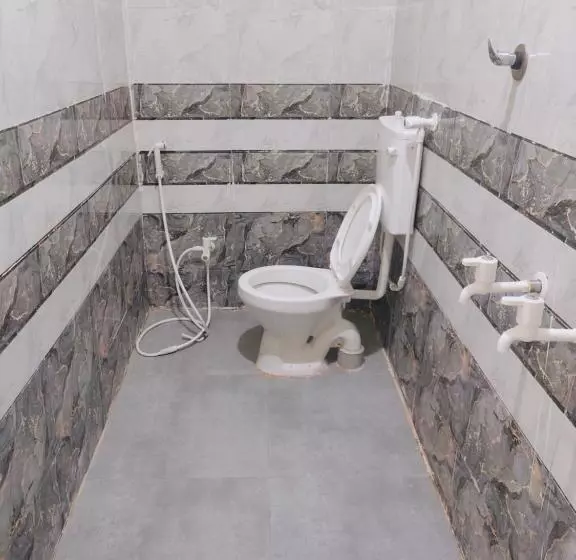 Shree Siddhi Vinayak Hotel & Restaurant