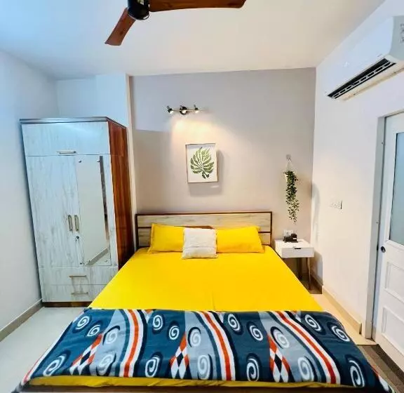 Aamiaismajoitus (B&B) Dhyani Residence