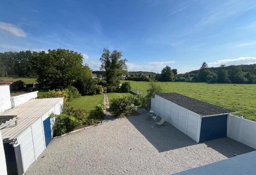 تختخواب و صبحانه L Hirondelle 1