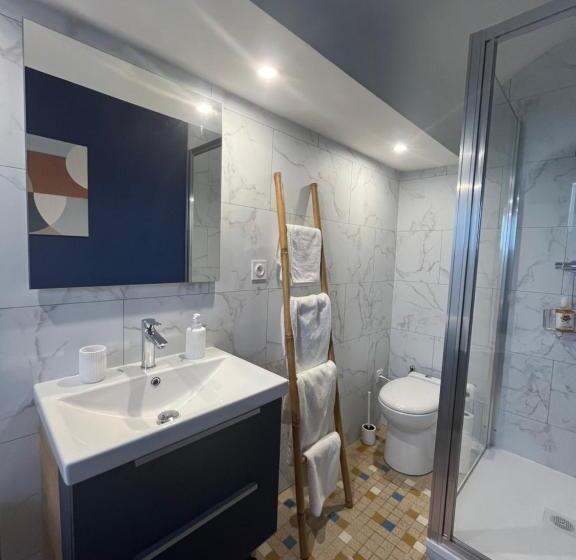 تختخواب و صبحانه L Hirondelle 1