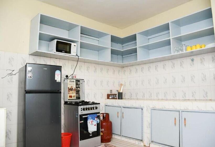 تختخواب و صبحانه Mema Homes