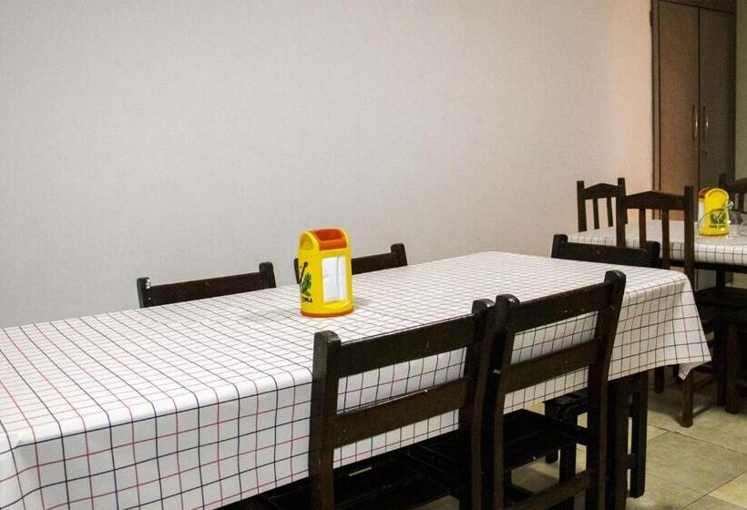 تختخواب و صبحانه Pousada Gaivota Do Araguaia