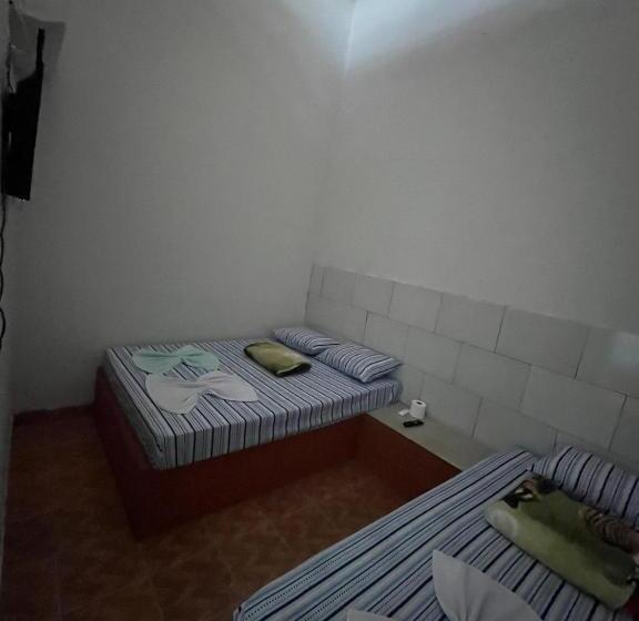 تختخواب و صبحانه Pousada Gaivota Do Araguaia