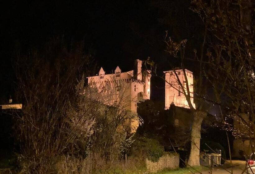 住宿加早餐  Quiet Double Ensuite Room, Own Entrance