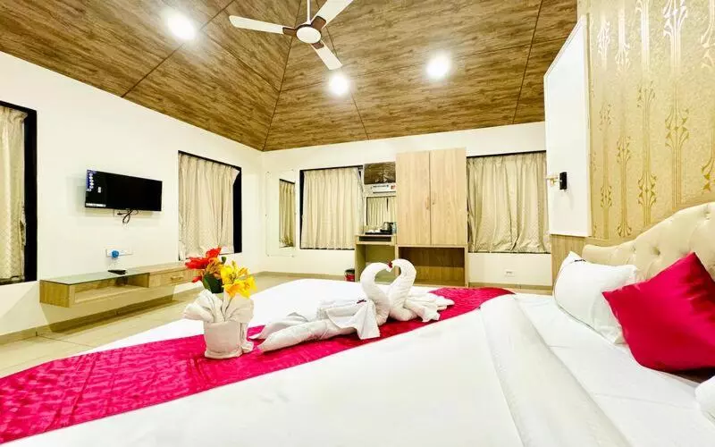 Hotelli Bhama Lake Resort