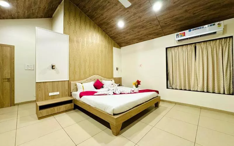 Hotelli Bhama Lake Resort