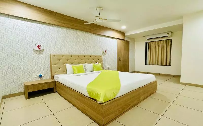 Hotelli Bhama Lake Resort