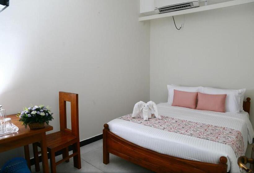 Отель City Nest Inn