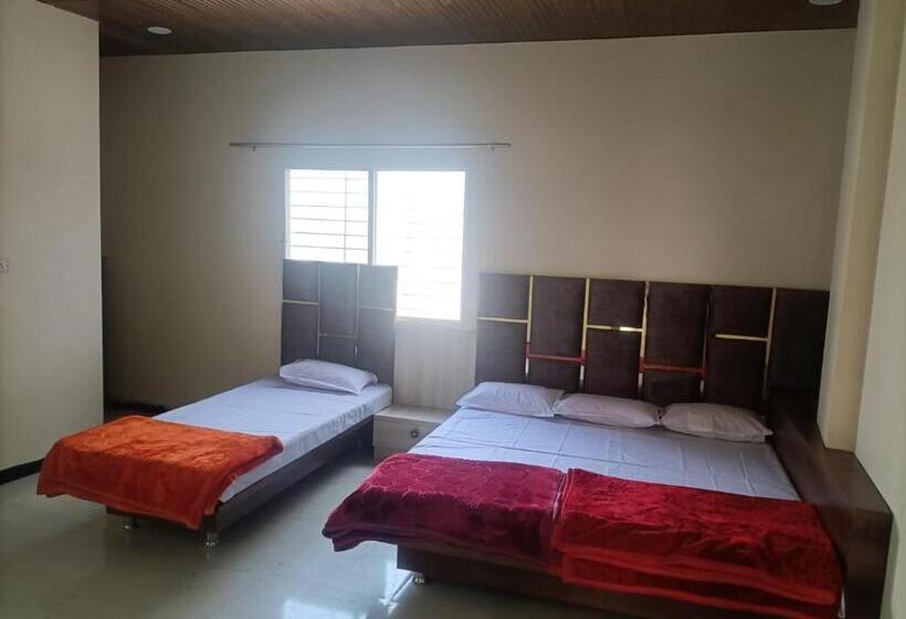 Hotell Namo Paradise Ujjain