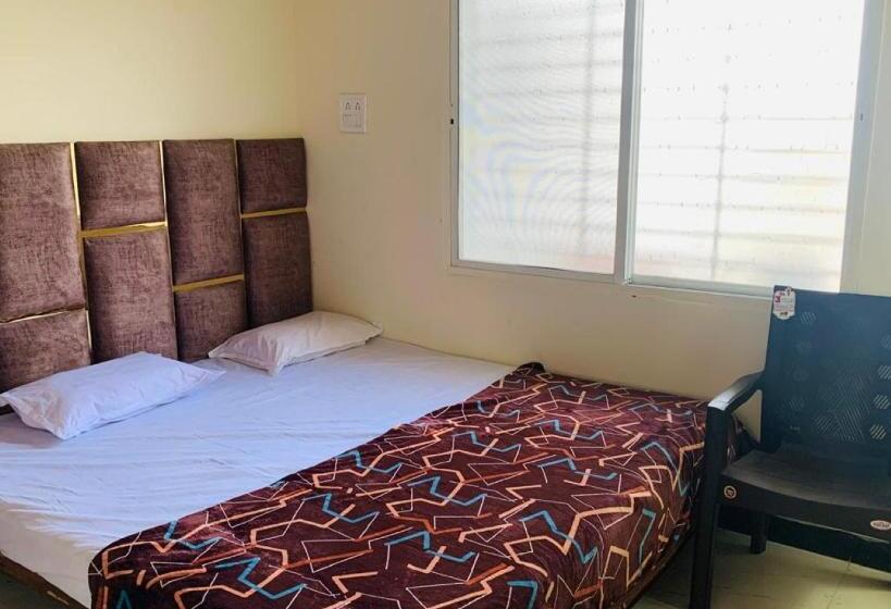 Hotell Namo Paradise Ujjain