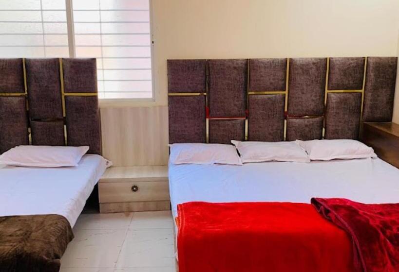 Hotell Namo Paradise Ujjain