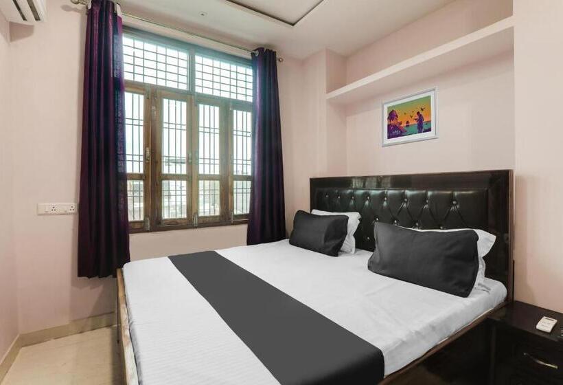 هتل Oyo Dwarka In