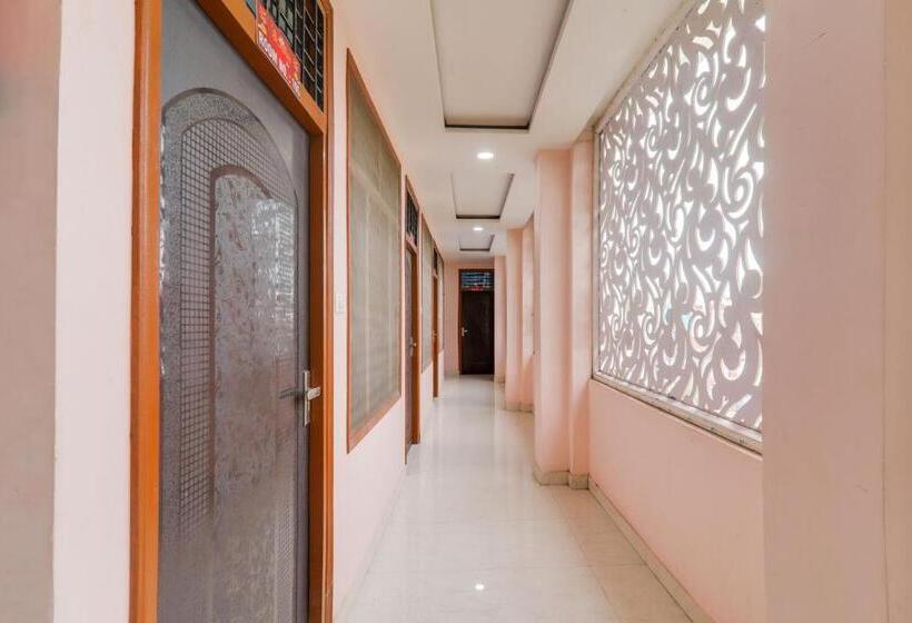 هتل Oyo Dwarka In