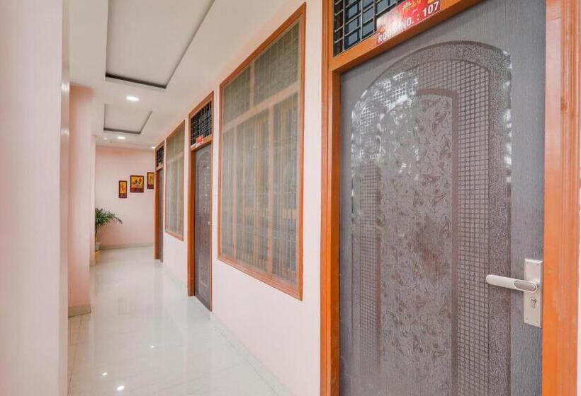 هتل Oyo Dwarka In