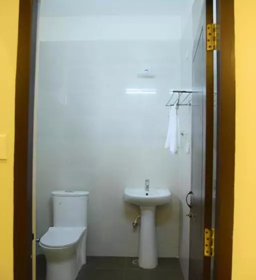 ホテル Pvk Residency ! Best In Value ! Tirupati, Near Padmavathi Temple, All Main Temples & Attractions! Wi
