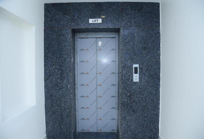 Hotel Pvk Residency ! Best In Value ! Tirupati, Near Padmavathi Temple, All Main Temples & Attractions! Wi