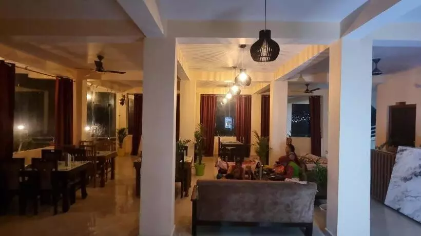 ホテル Shri Krishna Farms& Resorts