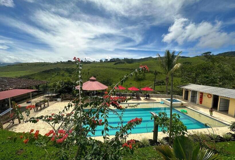 בית מלון כפרי Villa Alicia Finca