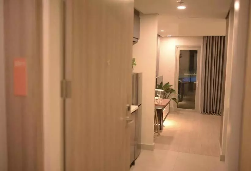 Bgc S Prime   Luxe Suite At Bonifacio Civic Center Tower