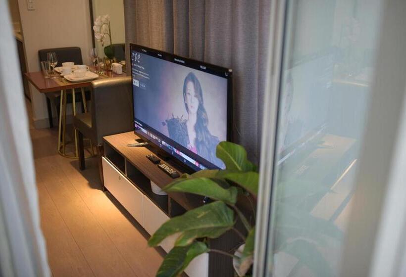 Bgc S Prime   Luxe Suite At Bonifacio Civic Center Tower