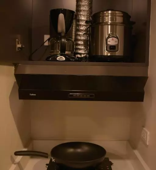 Bgc S Prime   Luxe Suite At Bonifacio Civic Center Tower