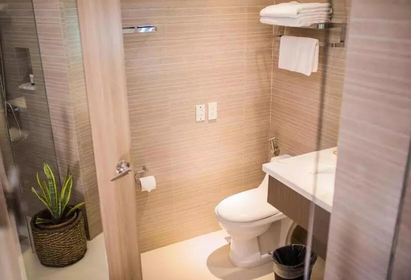 Bgc S Prime   Luxe Suite At Bonifacio Civic Center Tower