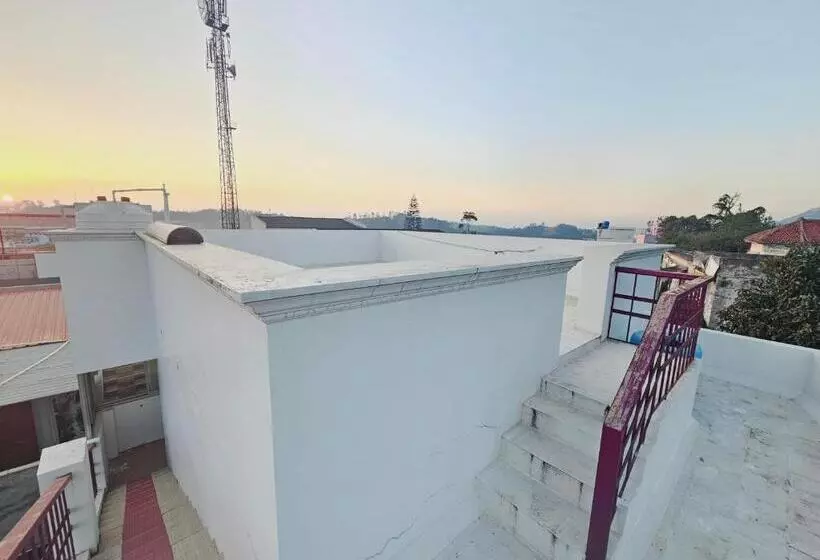 Majatalo Chithralaya Guest House