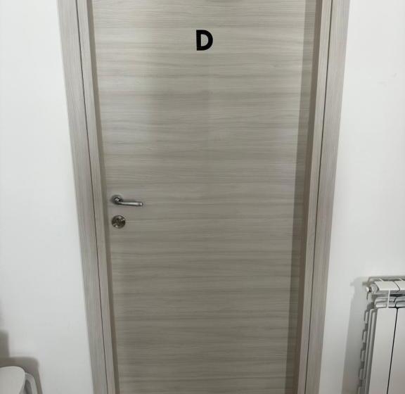 پانسیون Clarissa Guest House Via Di Mezzo 194