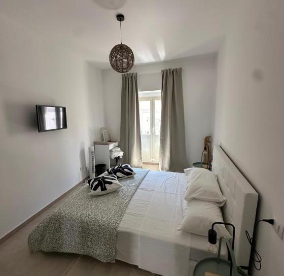 پانسیون Clarissa Guest House Via Di Mezzo 194